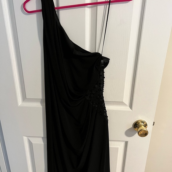 Jessica Simpson one shoulder black cocktail dress - Picture 2 of 6